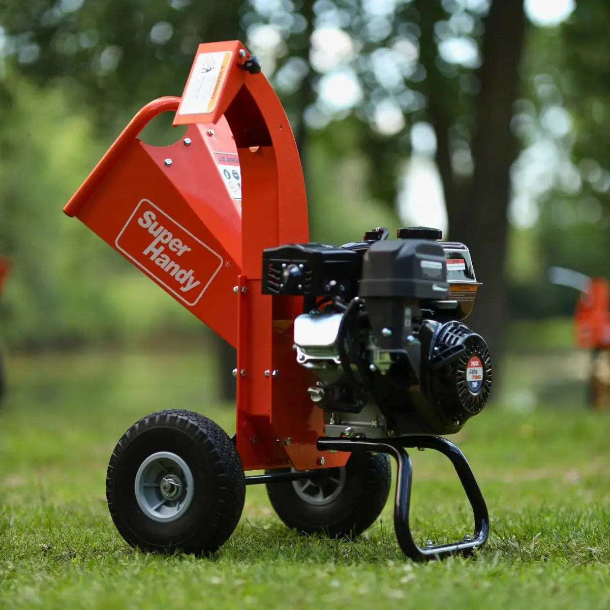 Wood Chipper Mini - 7HP 212CC, 3" Max Branch Capacity Renovomotors