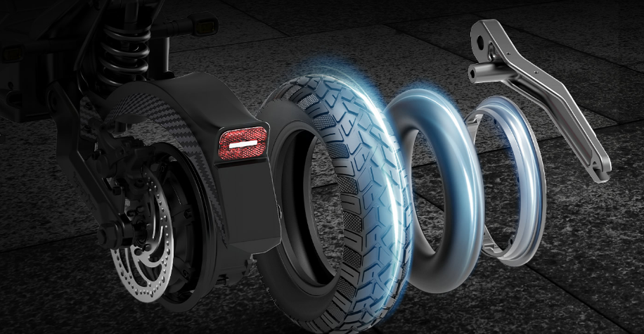 Mantis X Plus 2184W motor provides strong power Kaabo