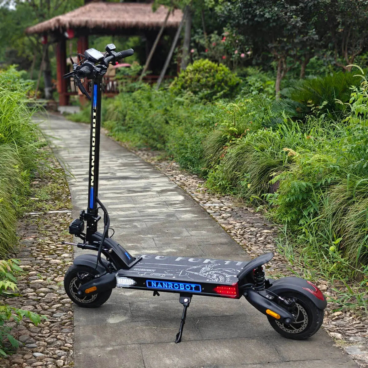 NANROBOT LS7+ 72V dual motors, 3000W*2 Battery: 72V 35A Tire:11'' street tires Brake:Hydraulic brakes NANROBOT