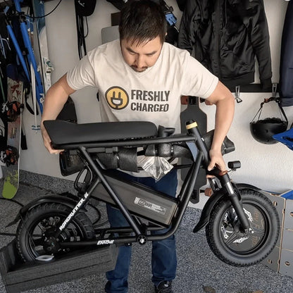 EMOVE RoadRunner SE Ultra Light-Weight Seated Electric Scooter Bike - Image 6