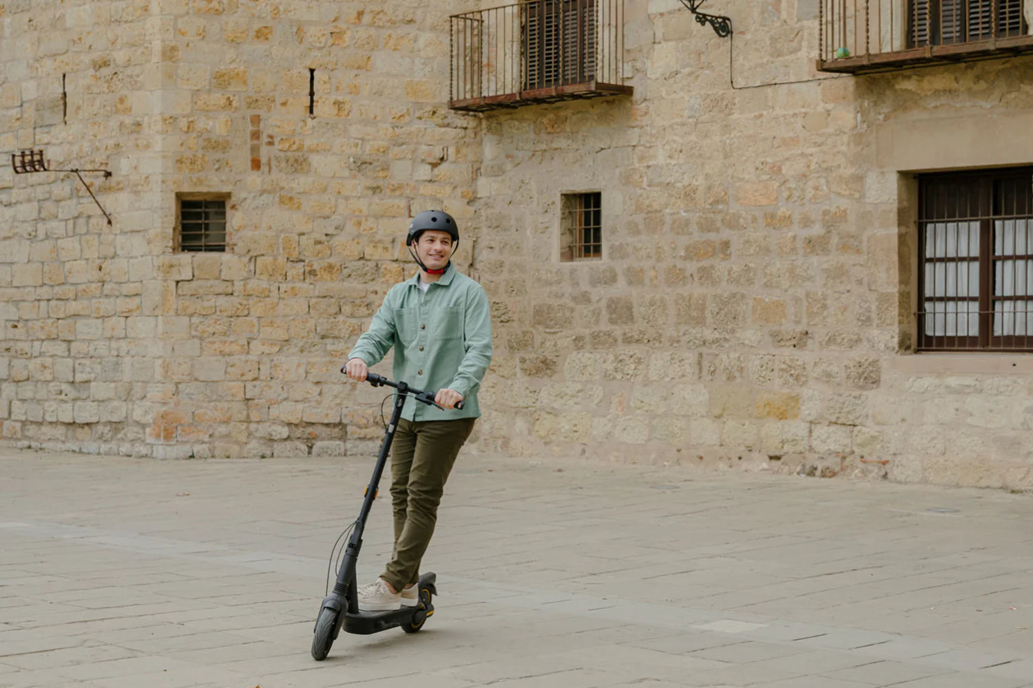 Segway Max G2 Sturdy and Powerful Electric Kickscooter EMMO