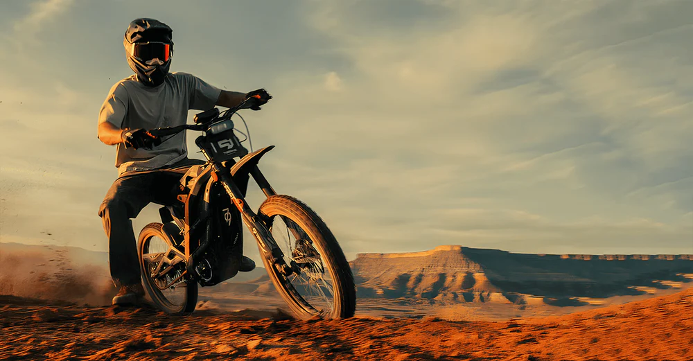 79Bike Falcon Pro Electric Dirt Bike 10KW 72V 75 Mile Range / Off Road Use Only